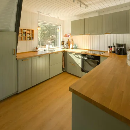 4 Bedroom Lovely In *
