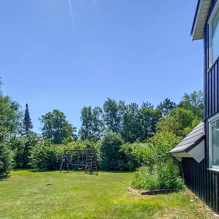 4 Bedroom Lovely In