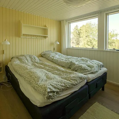 4 Bedroom Lovely In *